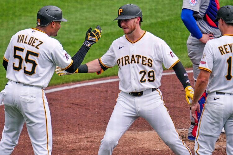 O'Hearn's birthday grand slam lifts Pirates
